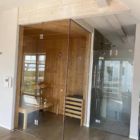 Barrierefreies In Mit Sauna, Kamin Und Wasserblick Altwarp